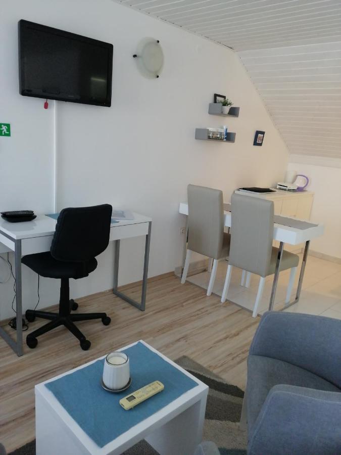 Studio Apartments Kuljis Vis Exteriér fotografie
